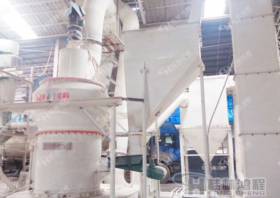 80-800目貝殼磨粉機，貝殼雷蒙磨粉機，經(jīng)濟(jì)型貝殼磨粉機-桂林鴻程HC系列縱擺式磨粉機